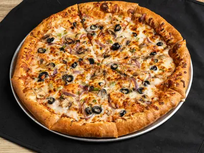 Veggie pizza at Durkin&rsquo;s Pizza